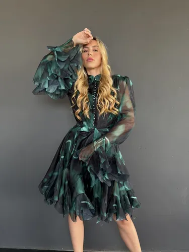 שמלת אווה שחורה