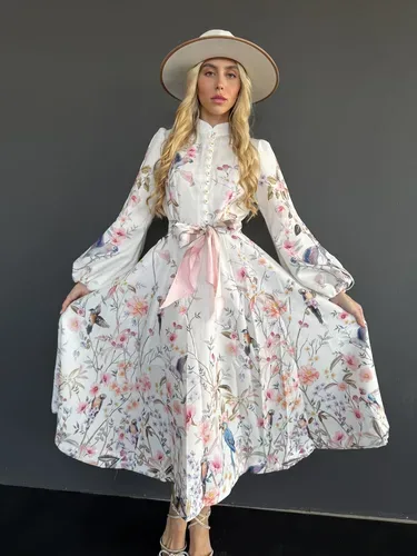 שמלת מילאנה לבנה ארוכה