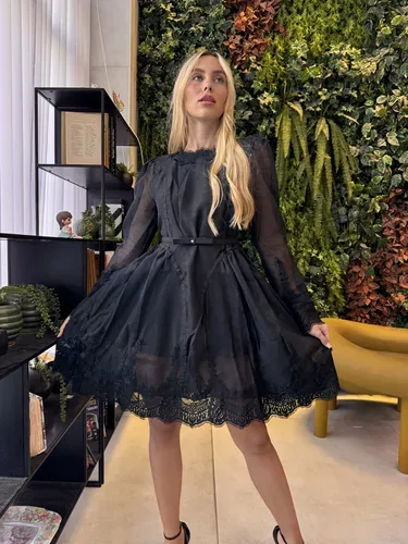 שמלת פריז שחורה